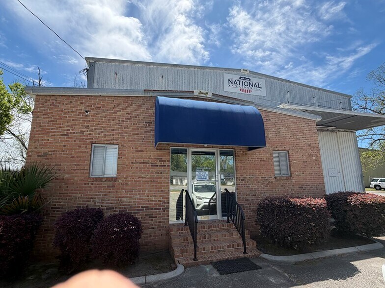 1009 W Hill Ave, Valdosta, GA à vendre - Photo du bâtiment - Image 2 de 29