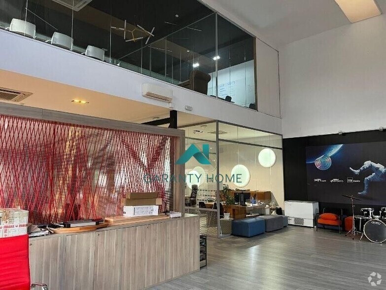 Industriel dans Móstoles, Madrid à louer - Photo du bâtiment - Image 2 de 4