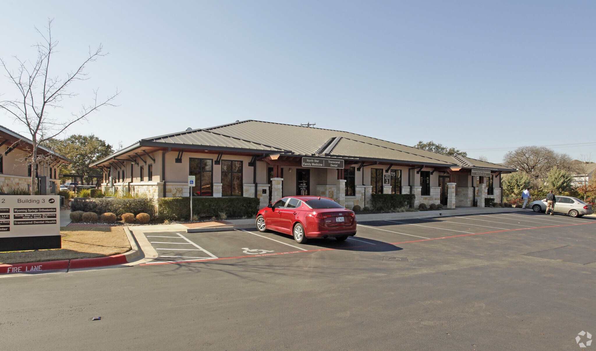 7215 Wyoming Springs Dr, Round Rock, TX for lease Primary Photo- Image 1 of 3