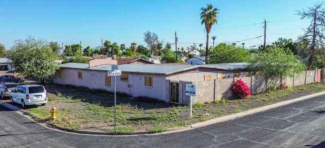 6243 S 12th Pl, Phoenix, AZ à vendre - Photo du bâtiment - Image 2 de 4