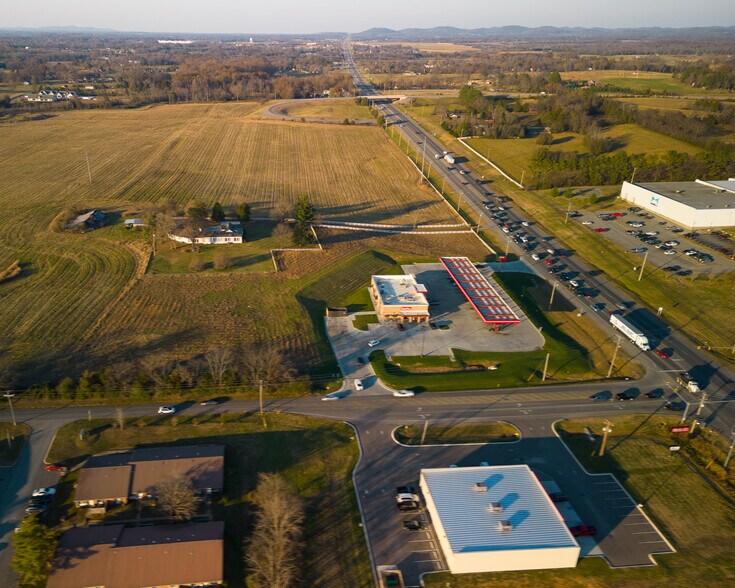 2315 Highway 231 N, Shelbyville, TN à vendre - Photo du bâtiment - Image 3 de 8