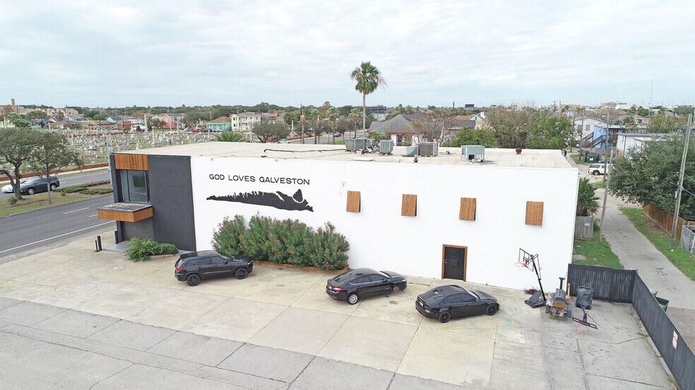 4124 Broadway St, Galveston, TX for sale - Building Photo - Image 2 of 15