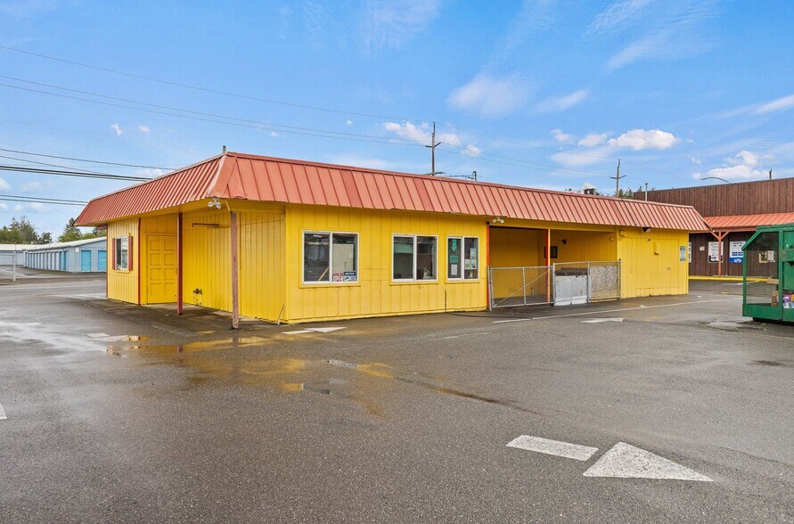 1175 Newmark Ave, Coos Bay, OR à vendre - Photo du bâtiment - Image 2 de 34