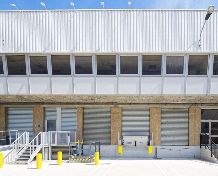 Flex in Rosny-sous-Bois for lease - Building Photo - Image 1 of 6