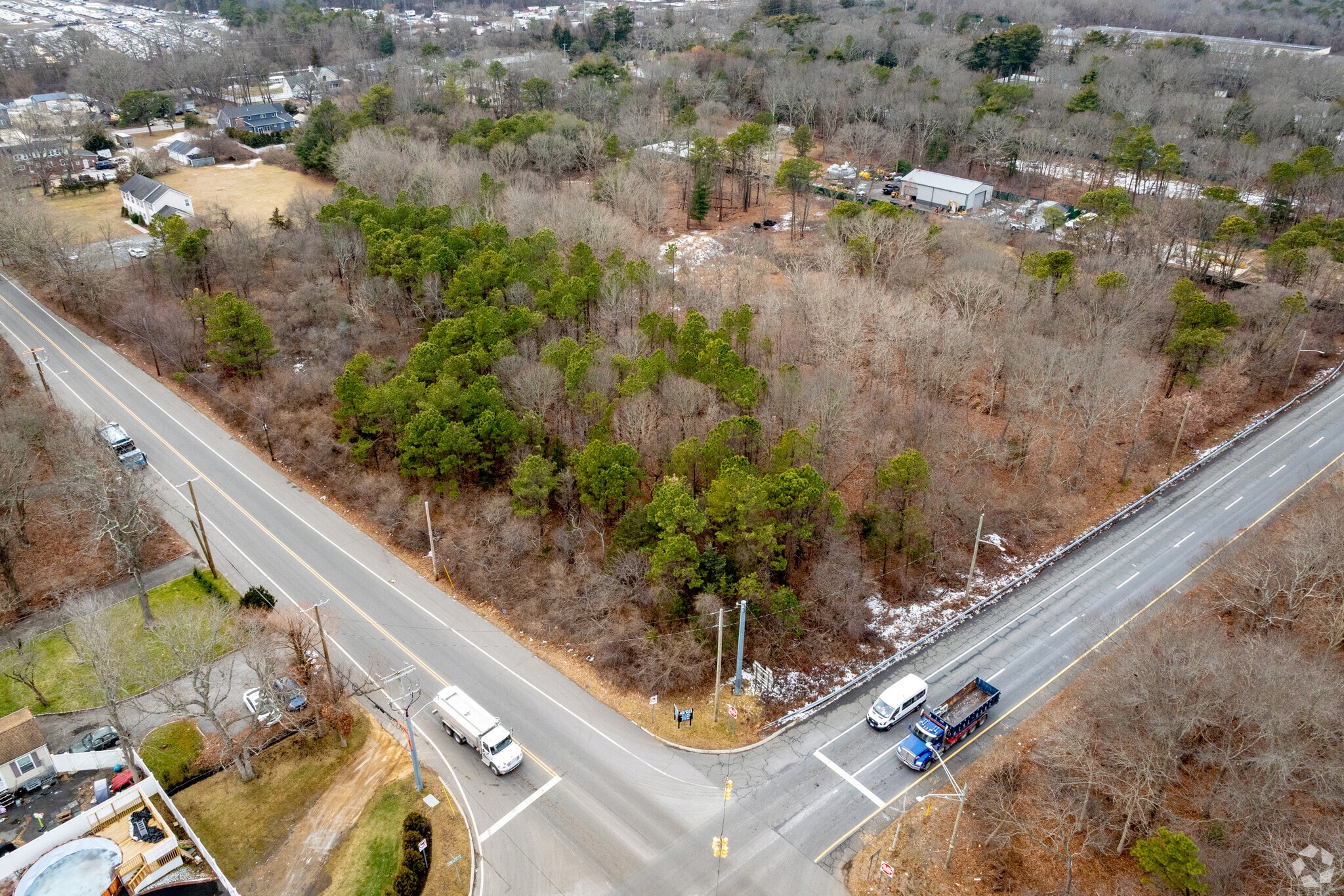 Bellport Ave, Medford, NY for sale Primary Photo- Image 1 of 6