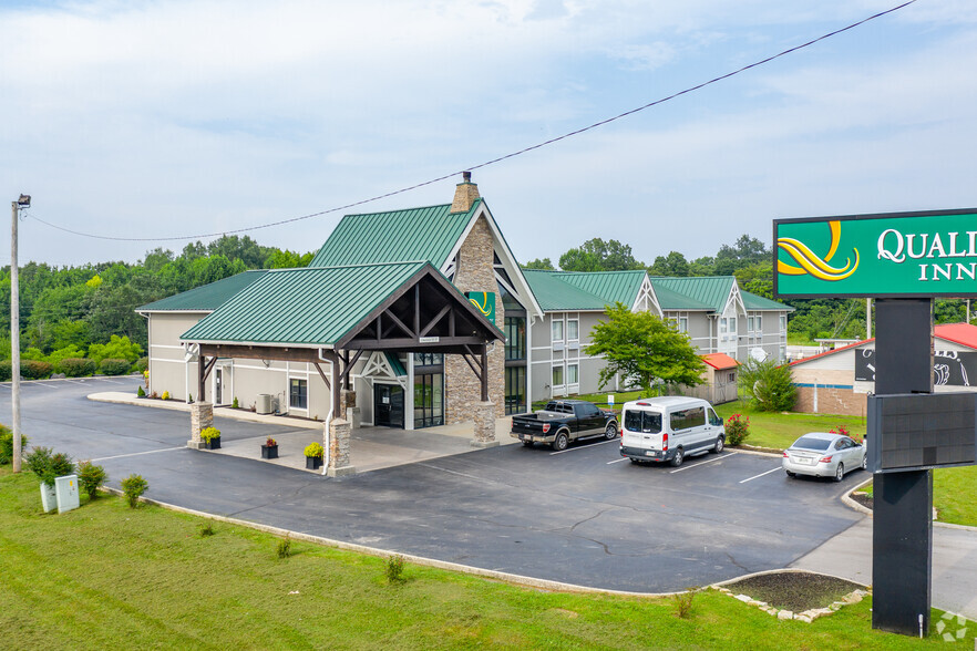 509 W Main St, Monteagle, TN à vendre - Photo principale - Image 1 de 1