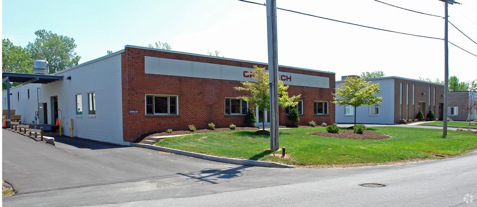 113-119 & 127 Falso Drive Syracuse, NY portfolio of 2 properties for sale on LoopNet.ca - Building Photo - Image 2 of 19