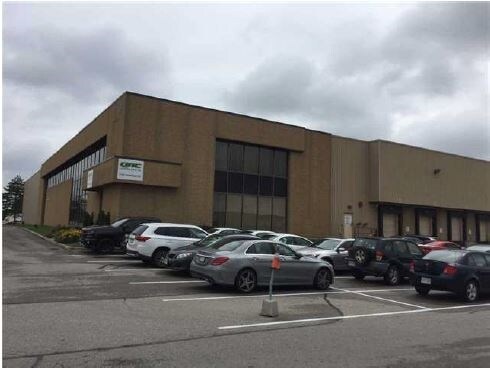 3190 Caravelle Dr, Mississauga, ON for sale - Building Photo - Image 1 of 1