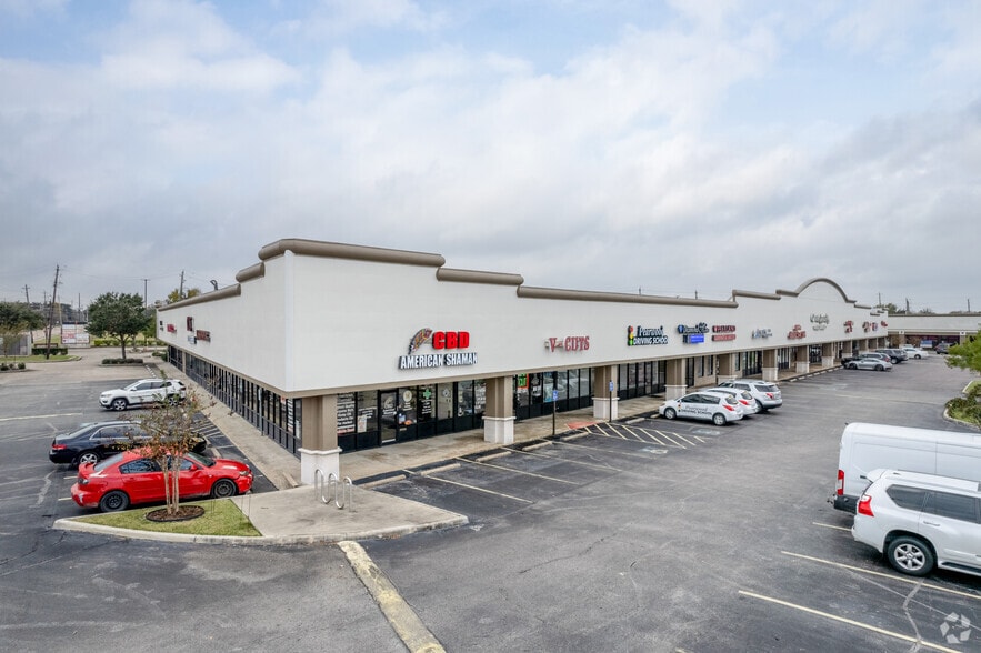 2514-2550 E Broadway St, Pearland, TX for lease - Building Photo - Image 3 of 4