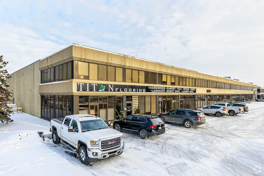 16502-16532 111 Av NW, Edmonton, AB for lease - Building Photo - Image 1 of 3