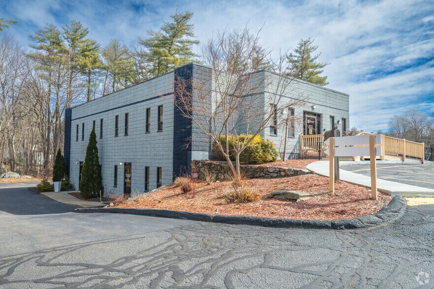 101 Coolidge St, Hudson, MA à louer - Photo du bâtiment - Image 3 de 6