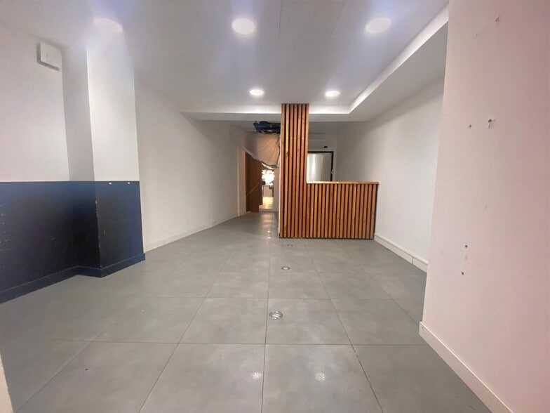 54 Avenue Du Prado, Marseille for lease - Building Photo - Image 3 of 9