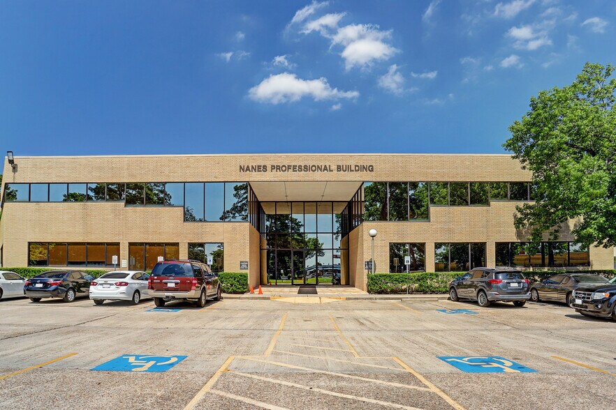 17030 Nanes Dr, Houston, TX for lease - Primary Photo - Image 1 of 13