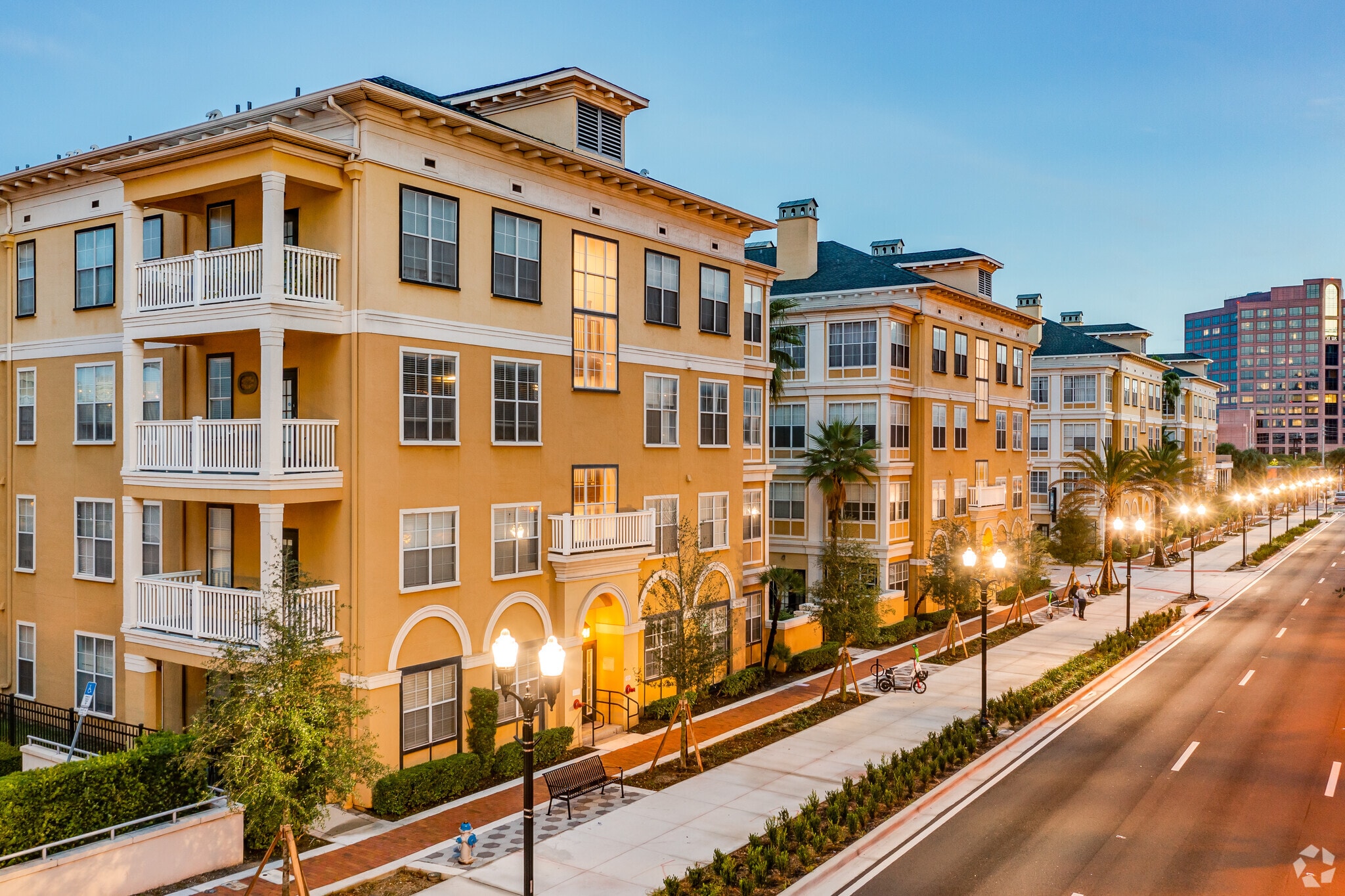 860 N Orange Ave, Orlando, FL à vendre Photo du bâtiment- Image 1 de 26