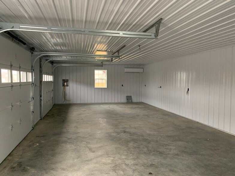 404 Crooked Ln, King Of Prussia, PA for sale - Building Photo - Image 2 of 3