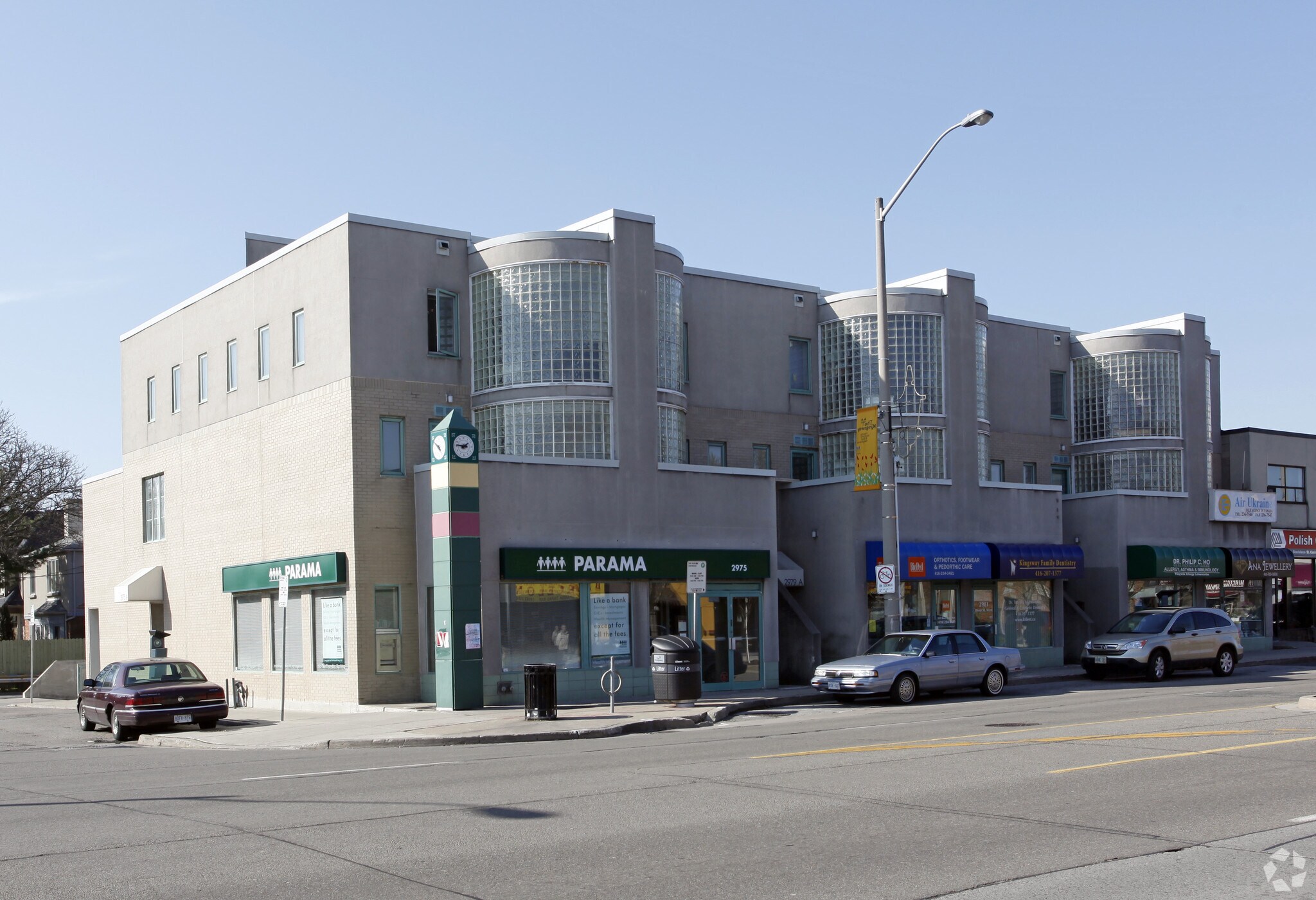 2985 Bloor St W, Toronto, ON à vendre Photo principale- Image 1 de 1