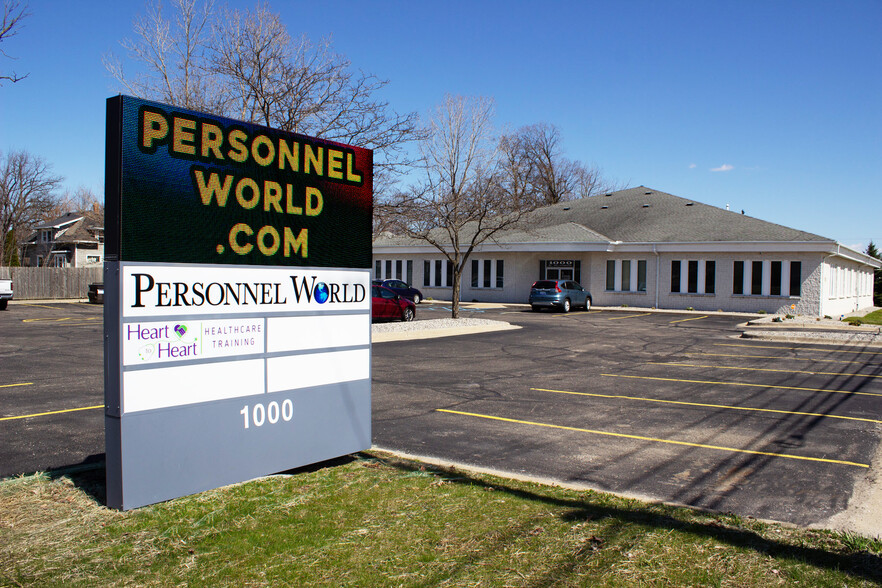 1000 W Saint Joseph Hwy, Lansing, MI for lease - Building Photo - Image 1 of 6