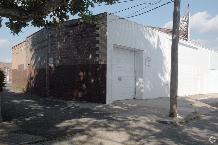 7126 Frankford Ave, Philadelphia, PA à louer - Photo du bâtiment - Image 3 de 6