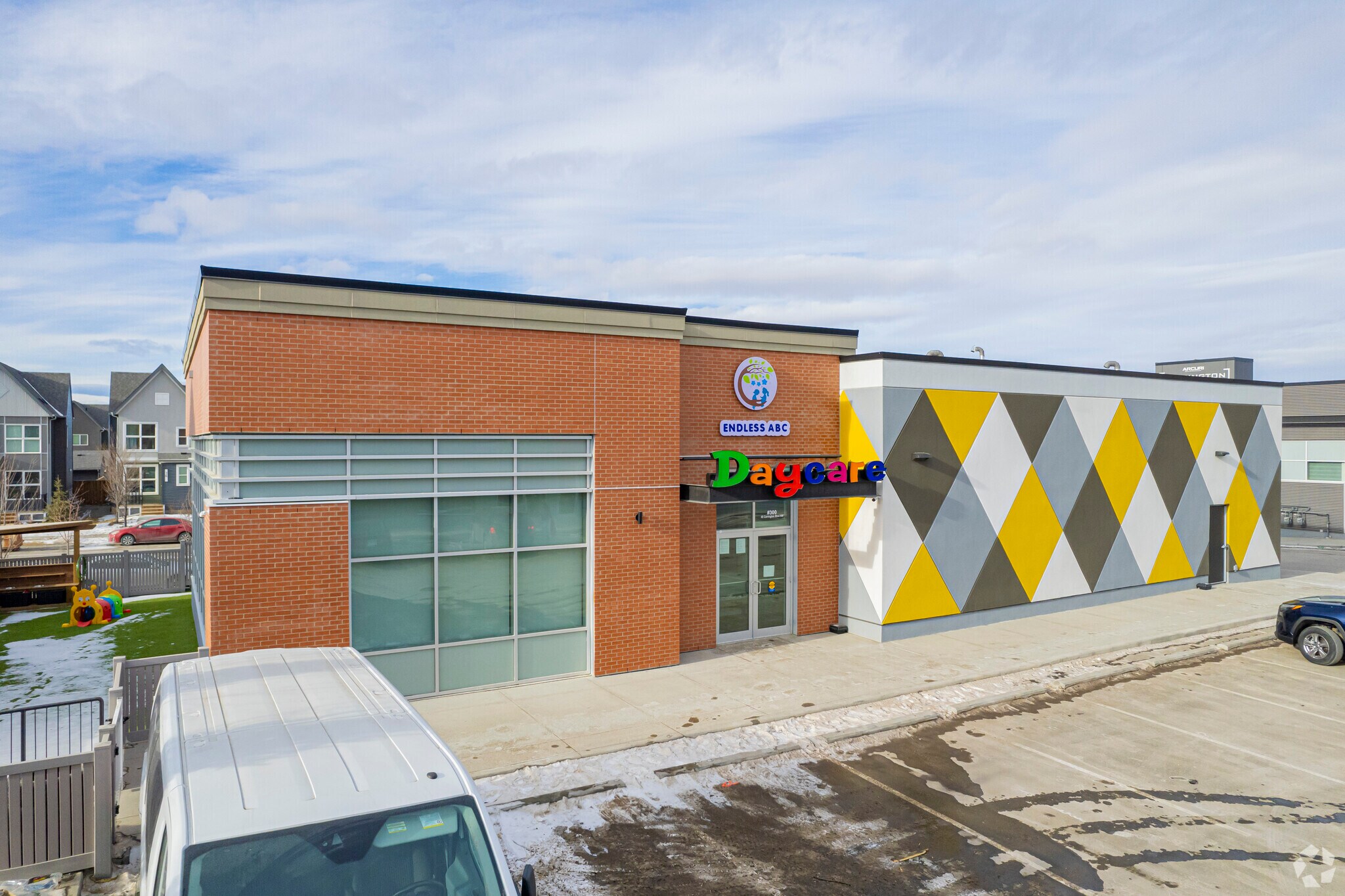 45 Carrington Blvd NW, Calgary, AB for sale Primary Photo- Image 1 of 1