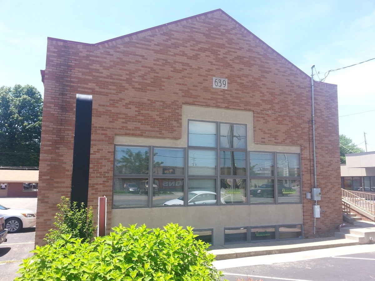 629-639 Eastern Blvd, Clarksville, IN for lease Building Photo- Image 1 of 17