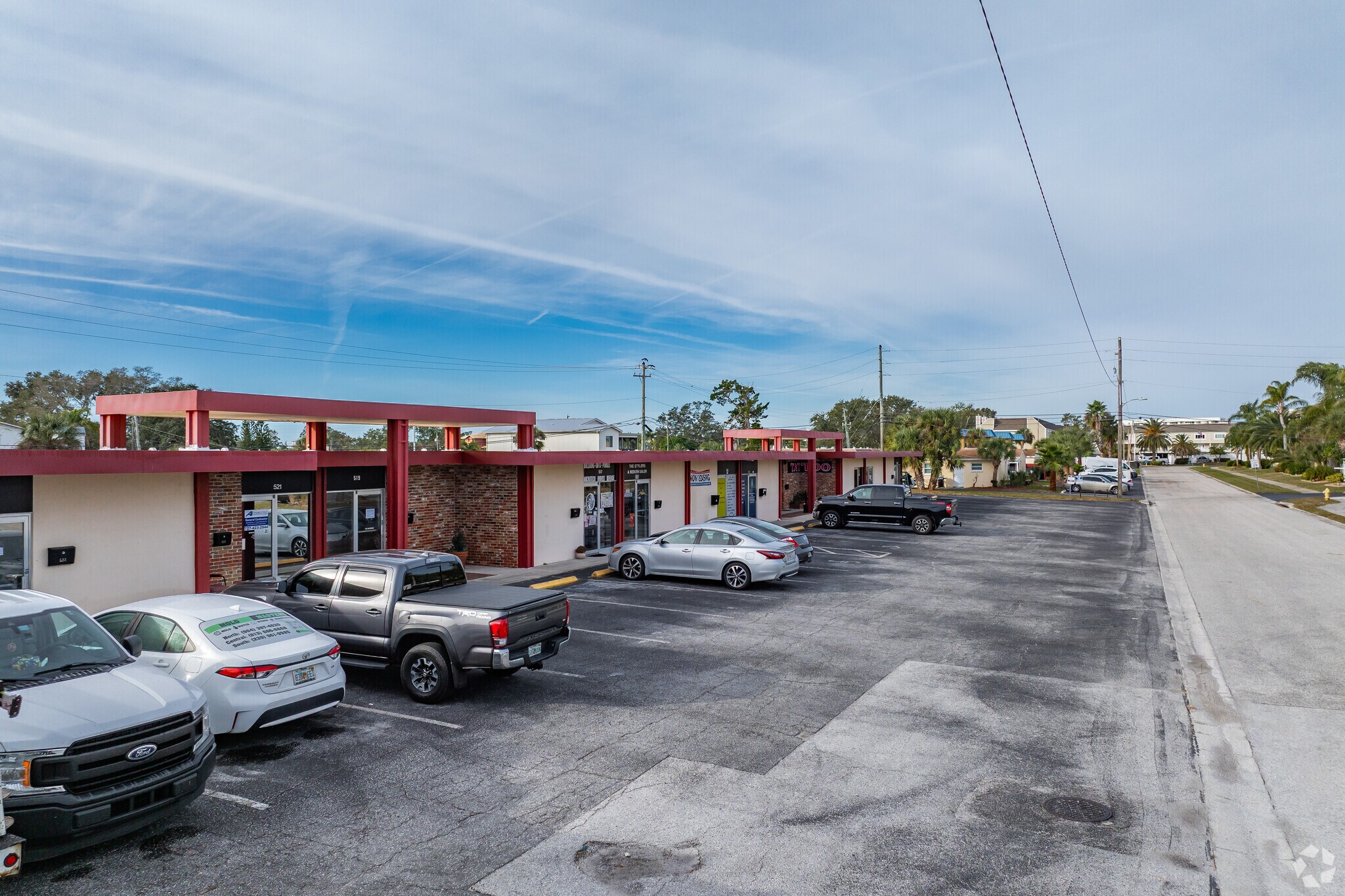 501-527 S Paula Dr, Dunedin, FL à louer Photo du bâtiment- Image 1 de 27