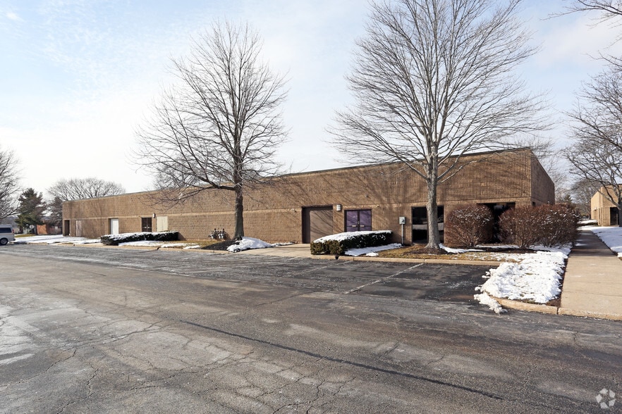 2550 Eisenhower Ave, Norristown, PA à louer - Photo du bâtiment - Image 3 de 6