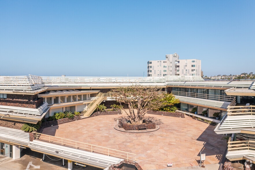 2901 W Coast Hwy, Newport Beach, CA for lease - Building Photo - Image 3 of 15