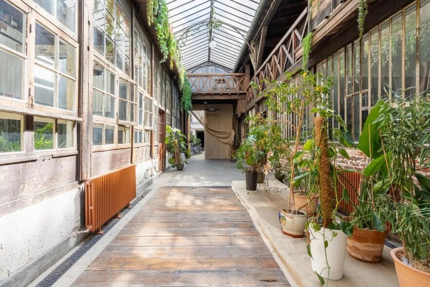 Commerce de détail dans Paris à vendre - Photo du bâtiment - Image 1 de 19