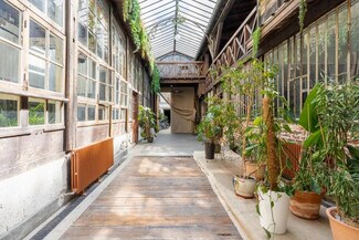 Plus de détails pour Commerce de détail à vendre