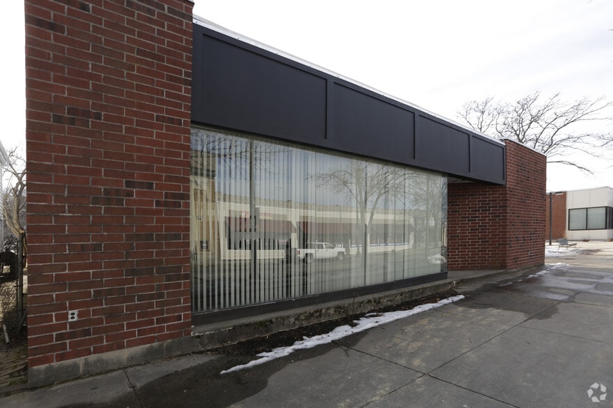 850 Main St, Westbrook, ME for lease - Building Photo - Image 1 of 10