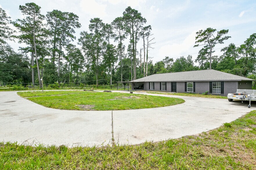 33303 TX-249, Pinehurst, TX à vendre - Photo du bâtiment - Image 3 de 19