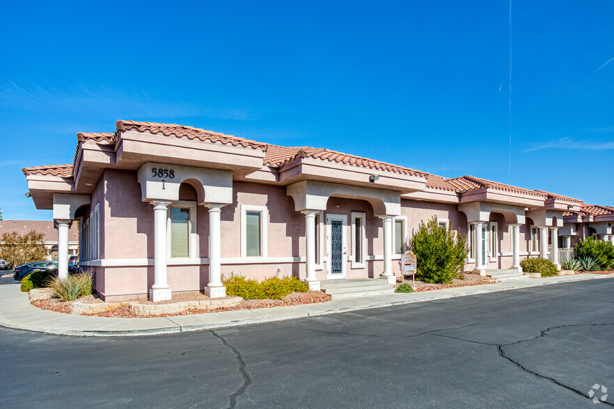 5858 S Pecos Rd, Las Vegas, NV à vendre - Photo principale - Image 1 de 1