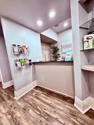 Plus de détails pour 175 Miron Dr, Southlake, TX - Bureau/Commerce de détail à louer