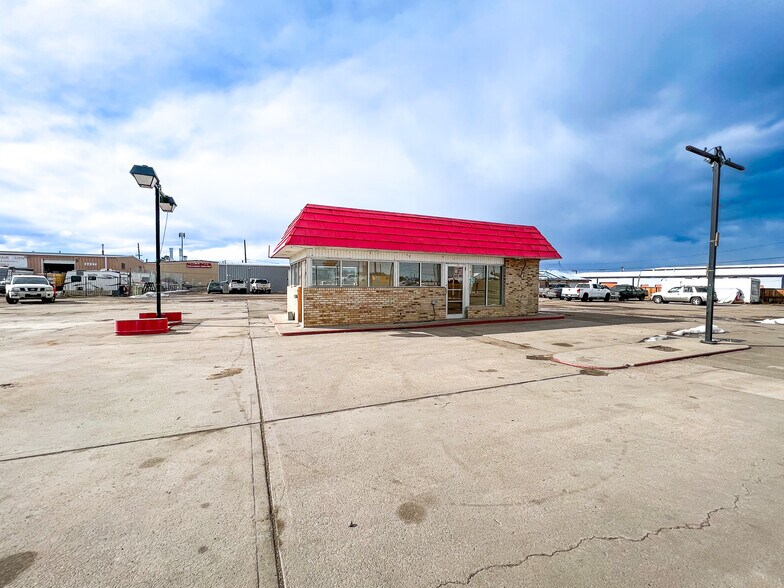 4435 S Santa Fe Dr, Englewood, CO à louer - Photo du bâtiment - Image 2 de 6