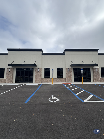 3883 S Nova Rd, Port Orange, FL for lease - Building Photo - Image 2 of 5