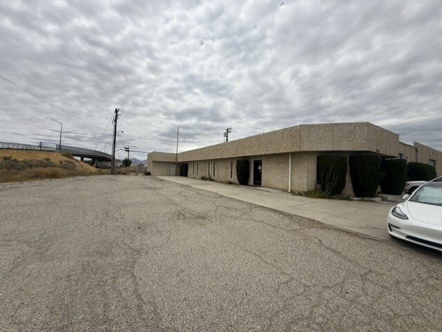 16409 K St, Mojave, CA à vendre - Photo du bâtiment - Image 2 de 14