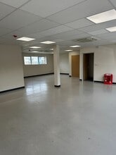 Hambridge Lane, Newbury for lease Interior Photo- Image 2 of 5