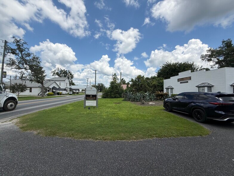 3119 Crawfordville Hwy, Crawfordville, FL à louer - Photo du bâtiment - Image 3 de 7