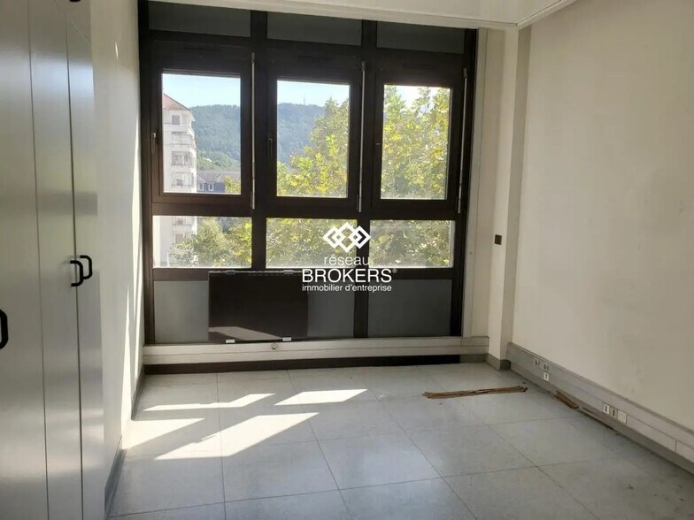 Office in Annecy for sale - Interior Photo - Image 3 of 8