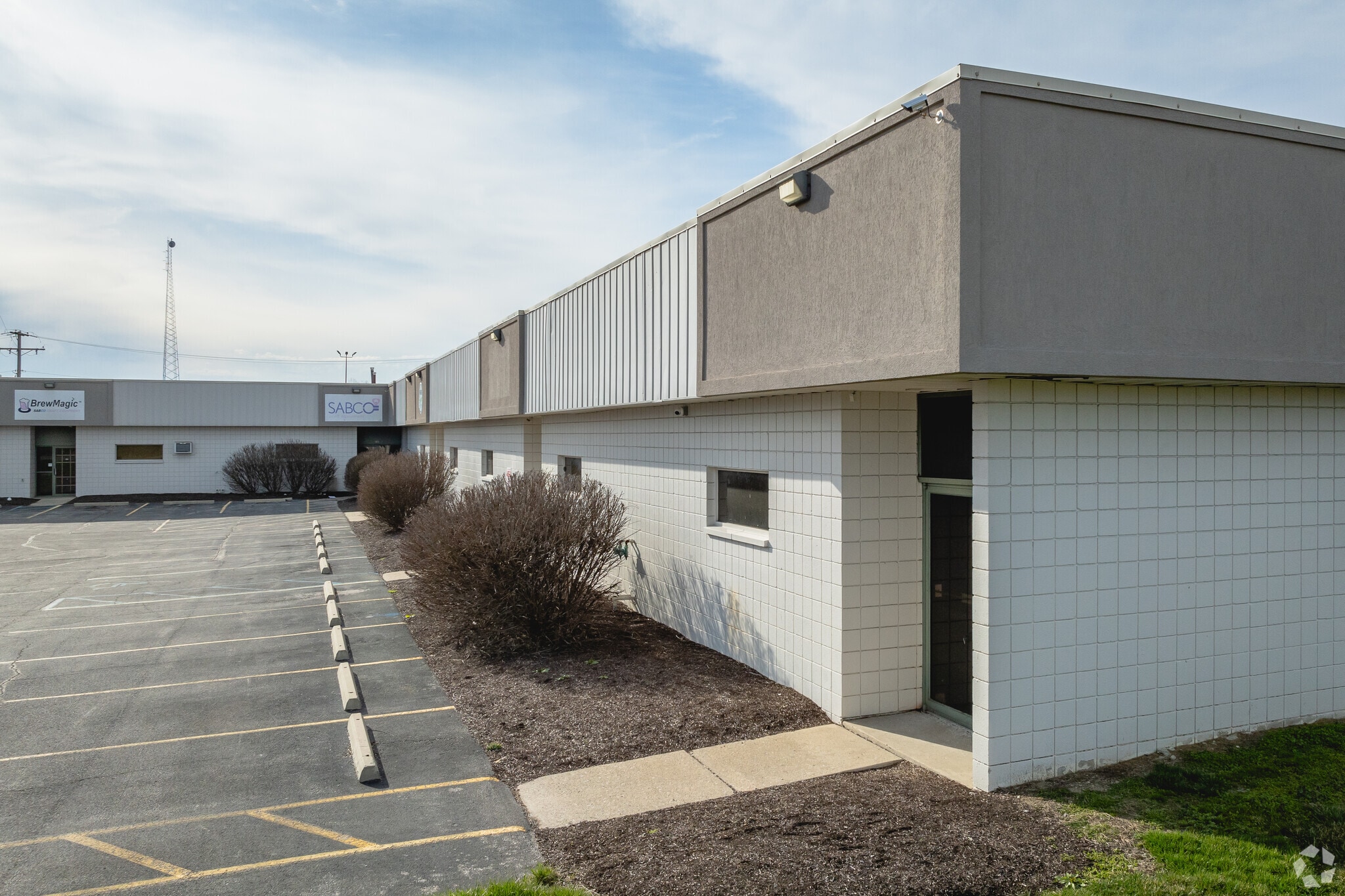 806 S Reynolds Rd, Toledo, OH for sale Primary Photo- Image 1 of 9