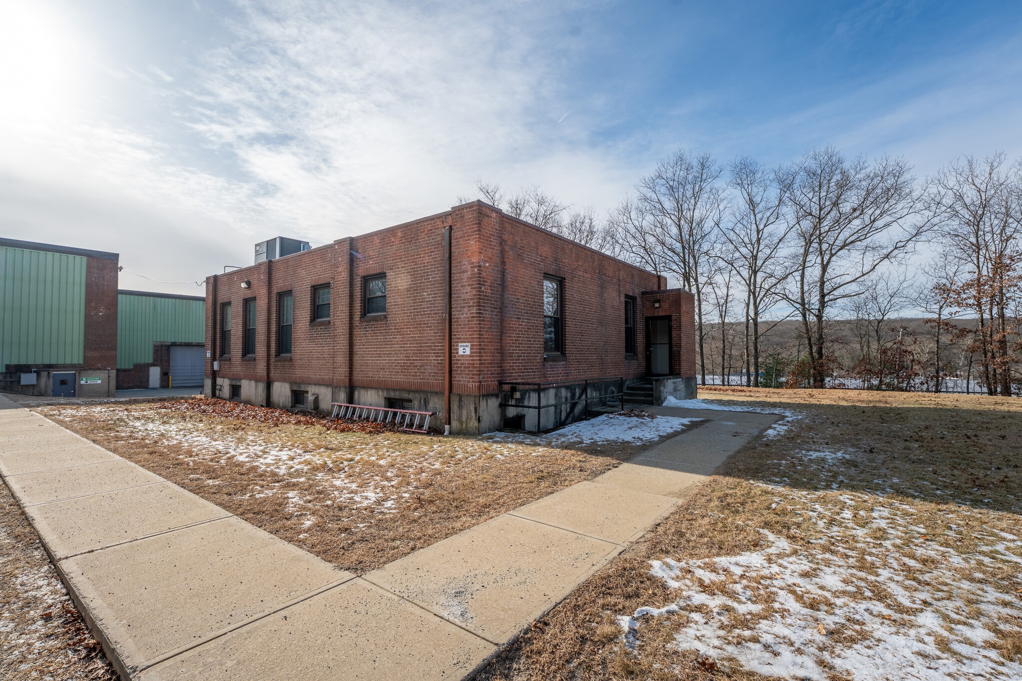 30 Harris St, Putnam, CT for lease Building Photo- Image 1 of 12