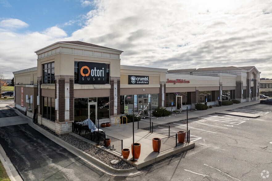 2665 Commerce Dr NW, Rochester, MN à louer - Photo du bâtiment - Image 2 de 20