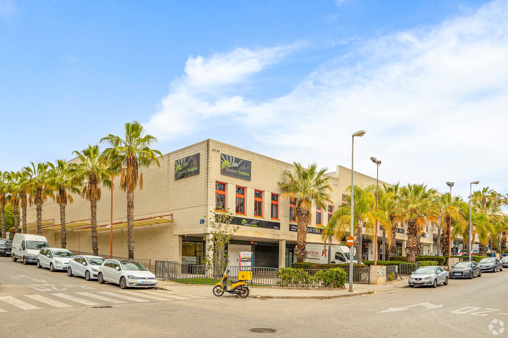 Industrial in Badalona, Barcelona for sale Primary Photo- Image 1 of 3