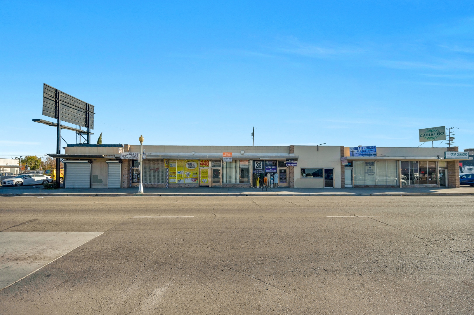 444-450 N Blackstone Ave, Fresno, CA à louer Photo du bâtiment- Image 1 de 10