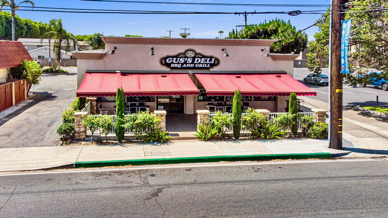 8320 Alondra Blvd, Paramount, CA à vendre Photo du bâtiment- Image 1 de 1