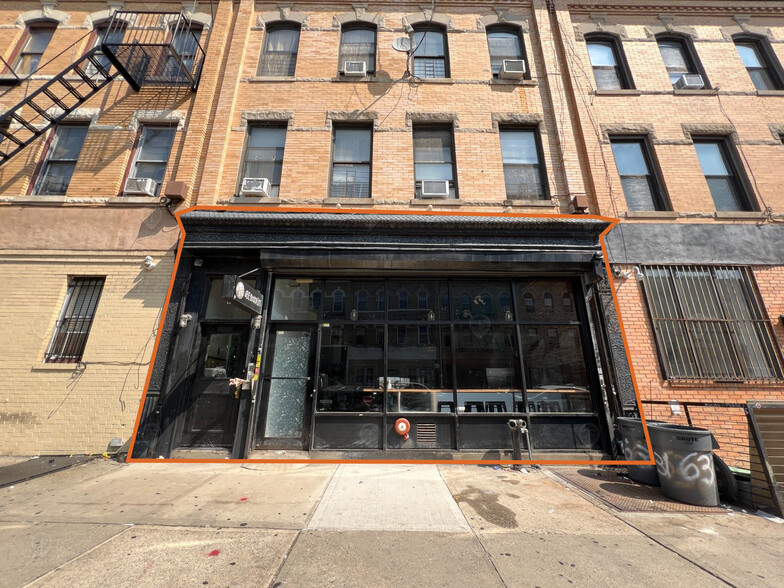 631 Wilson Ave, Brooklyn, NY for lease - Primary Photo - Image 1 of 9