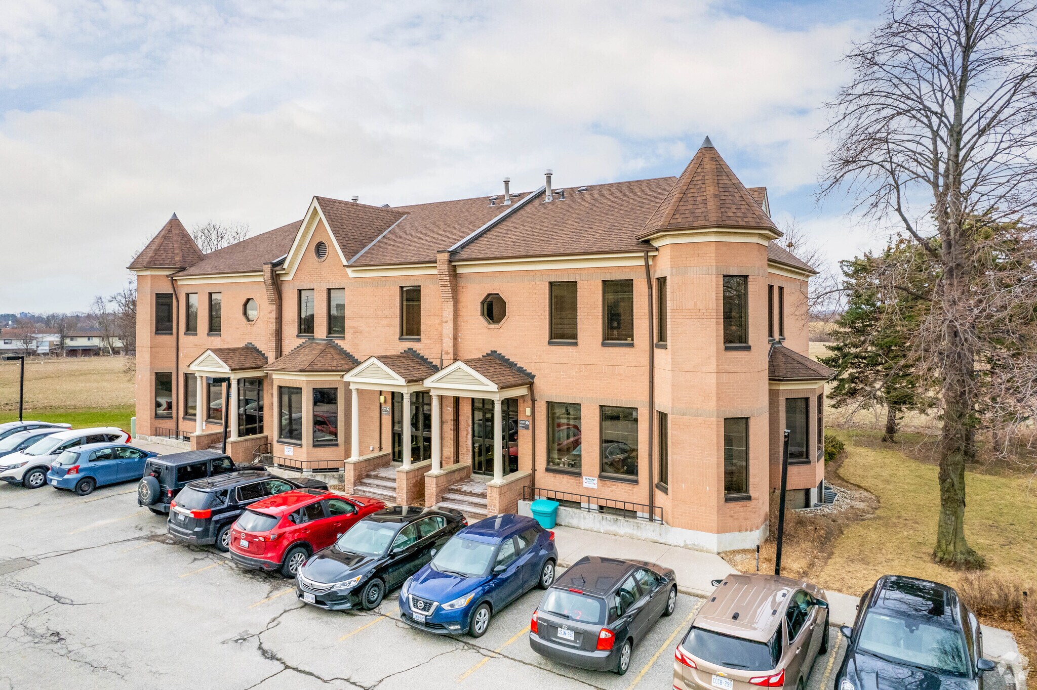 1100 Central Pky W, Mississauga, ON for sale Primary Photo- Image 1 of 1