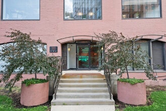 345 N Canal St, Chicago, IL for lease Interior Photo- Image 2 of 33