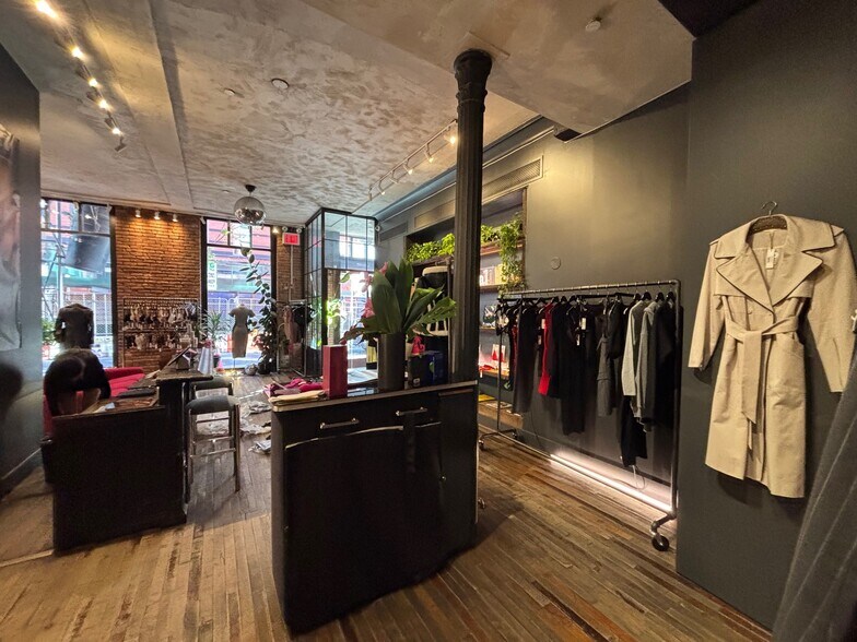 374 Broome St, New York, NY à louer - Photo du bâtiment - Image 2 de 9