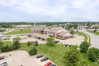 2400 NW Prairie View Rd, Platte City, MO - aerial  map view